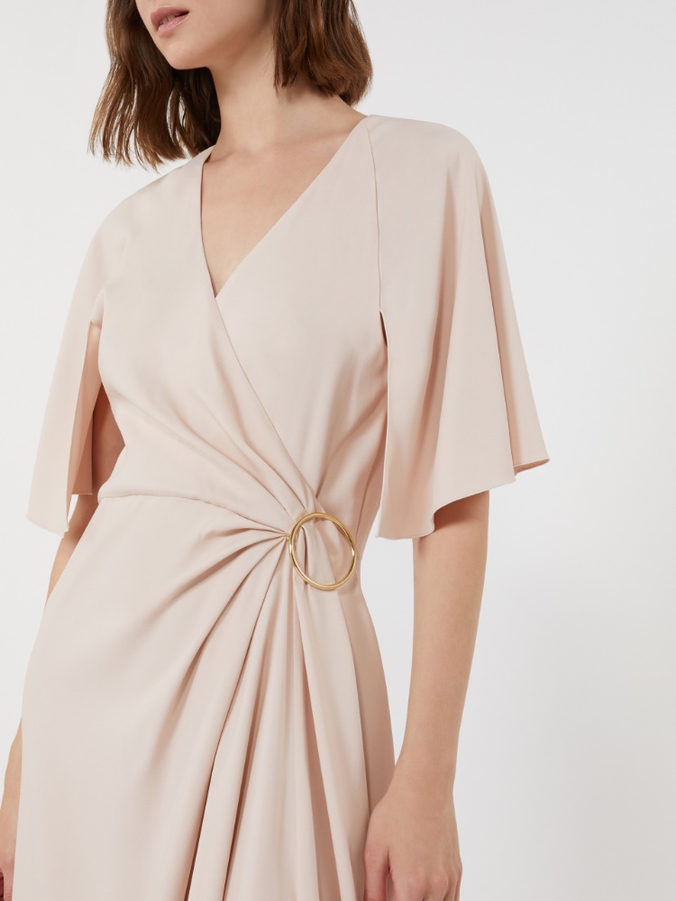 Kleid aus Viskose-Envers-Satin - PUDER - 4