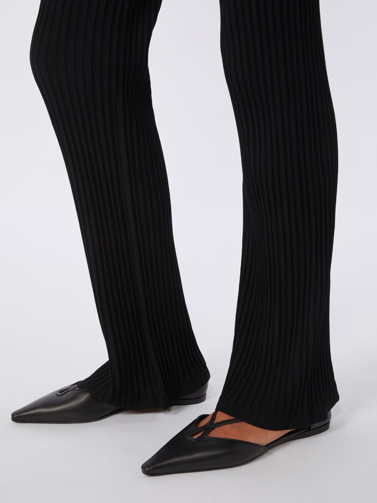 Viscose crêpe yarn rib-knit trousers - BLACK - Max Mara - 4