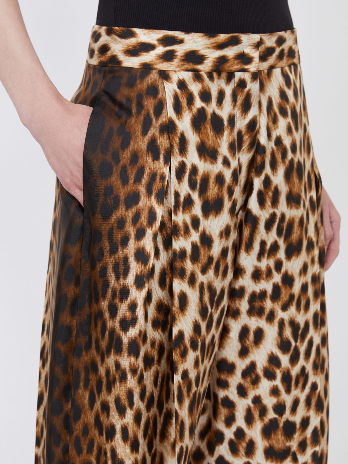Pantalón de seda pura con estampado animal - CAMEL - Max Mara - 4