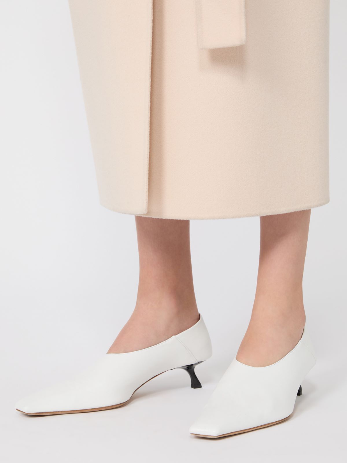 Nappa leather pumps with foldable back + WHITE - Max Mara