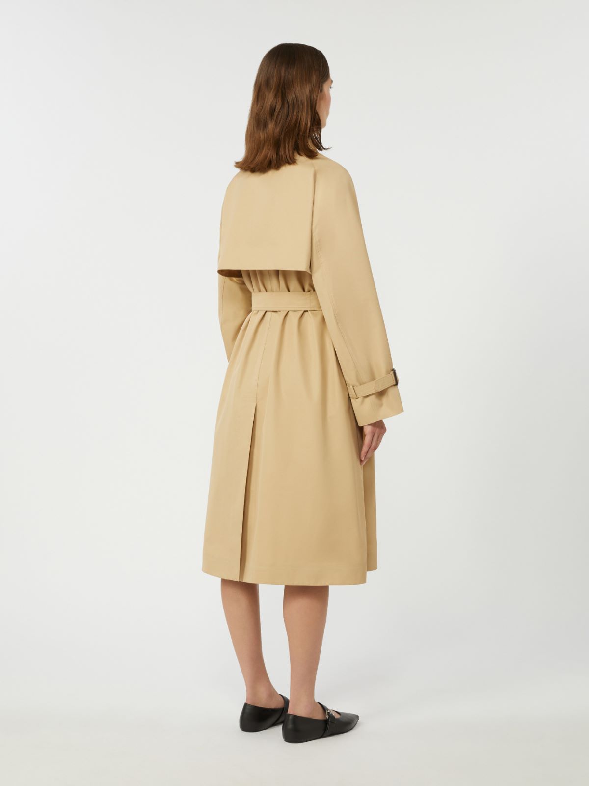 Wendbarer Trenchcoat aus wasserabweisender Gabardine - BEIGE - Max Mara - 5
