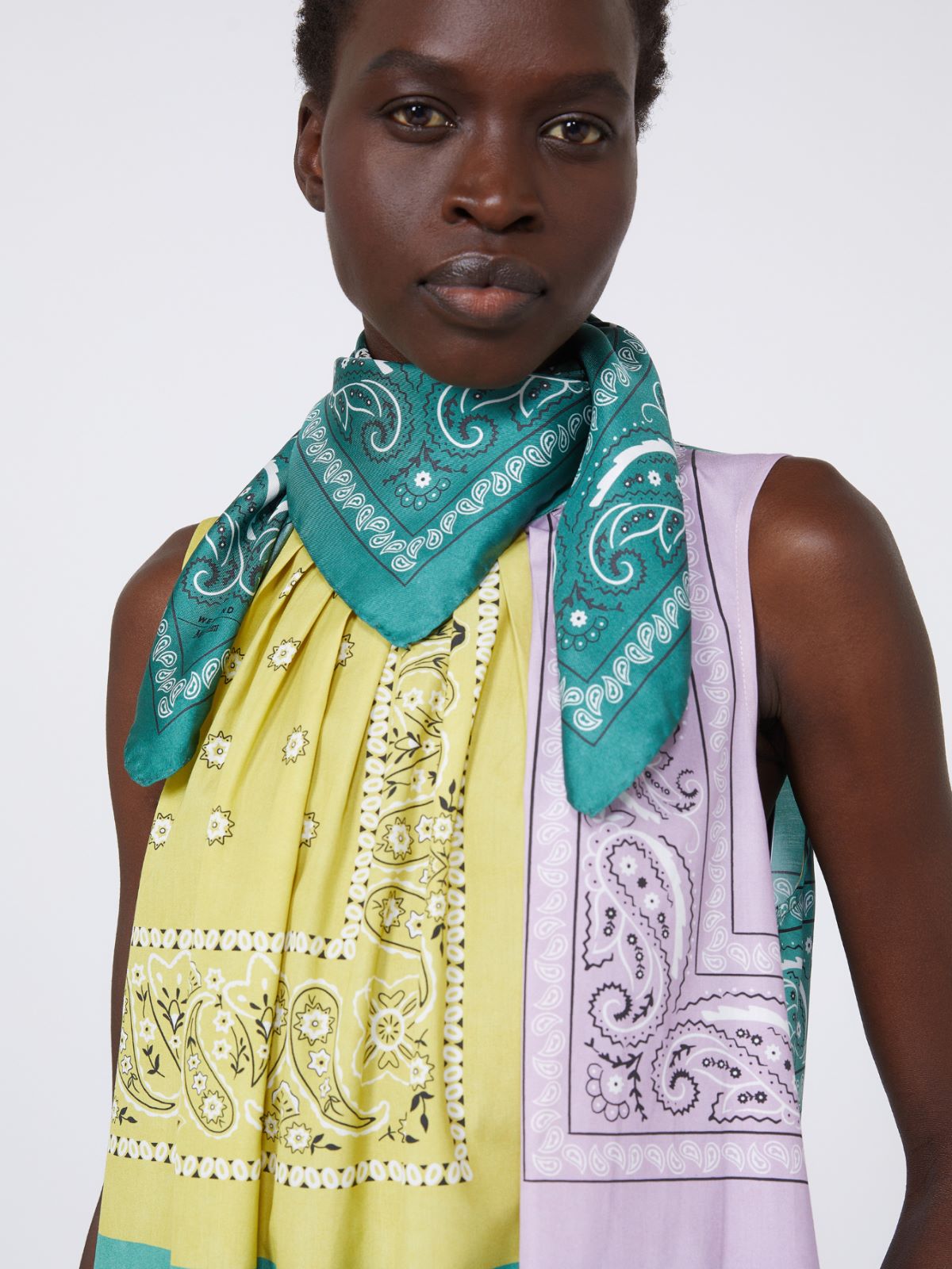 Bandanna print silk foulard - GREEN