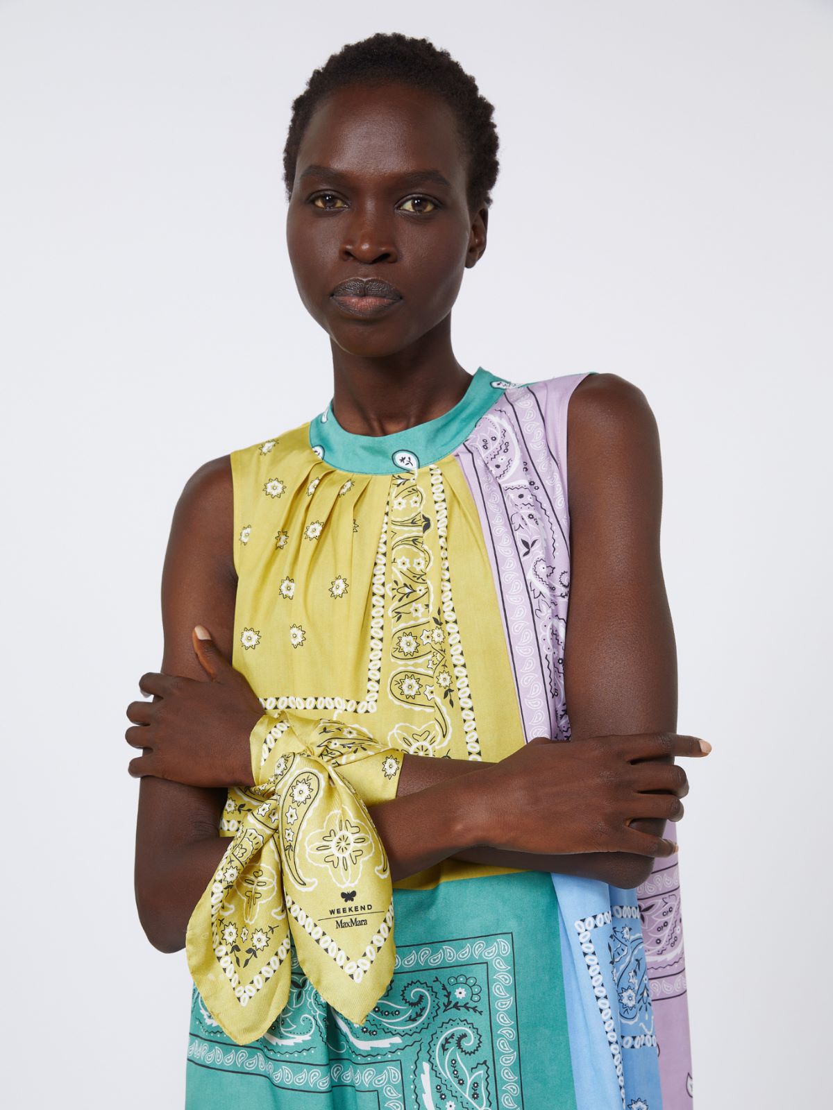 Foulard aus Seide mit Bandana-Print - GRUEN