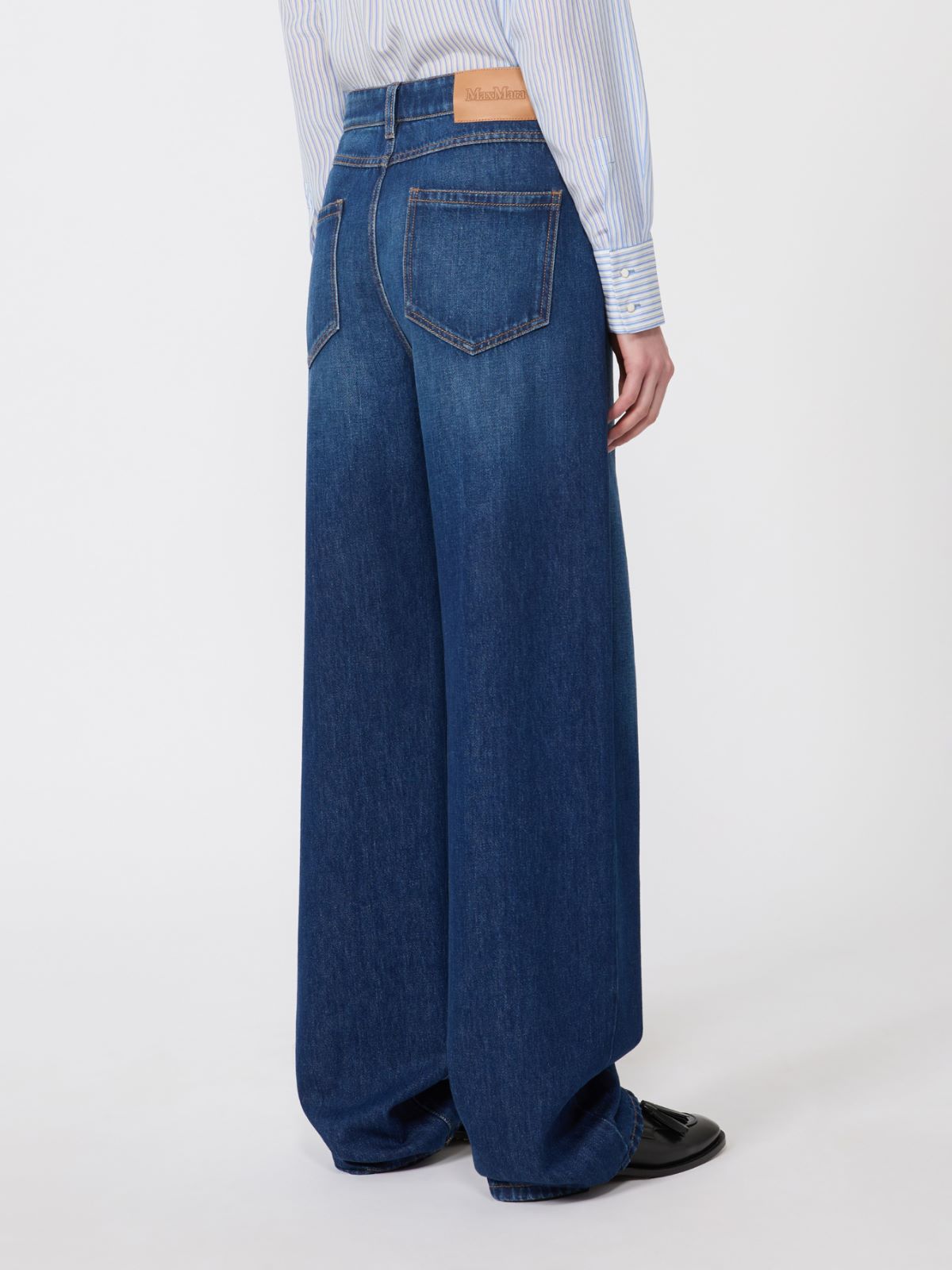 Luźne jeansy baggy z denimu. - GRANATOWY - Max Mara - 10