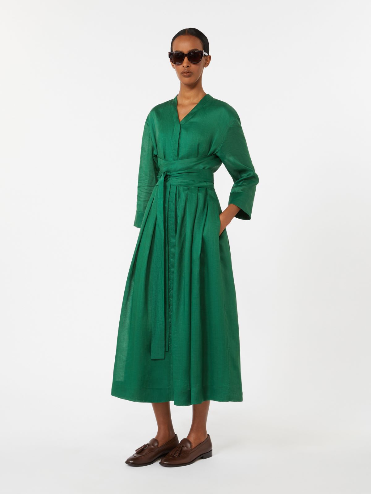 Kleid aus Ramie-Canvas - GRUEN