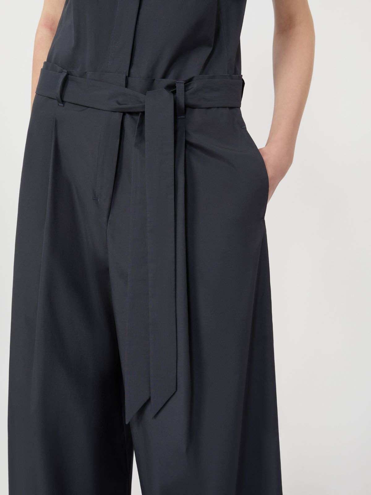 Jumpsuit aus Baumwollpopeline - ULTRAMARINE - 4