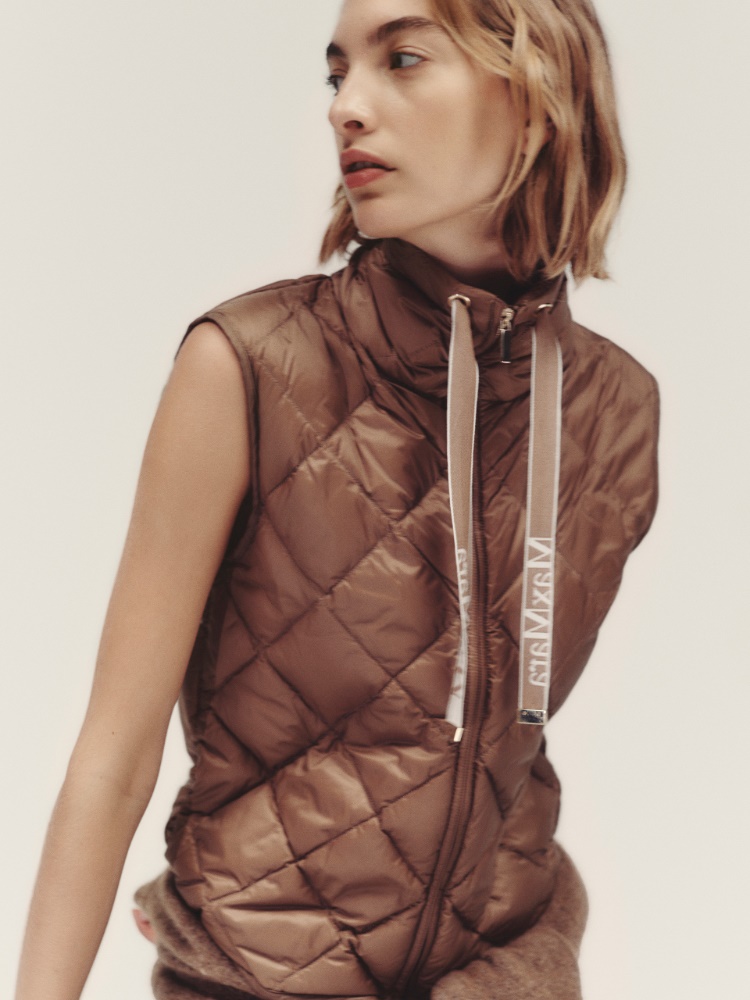 Padded water-repellent nylon canvas gilet + CARAMEL - Max Mara