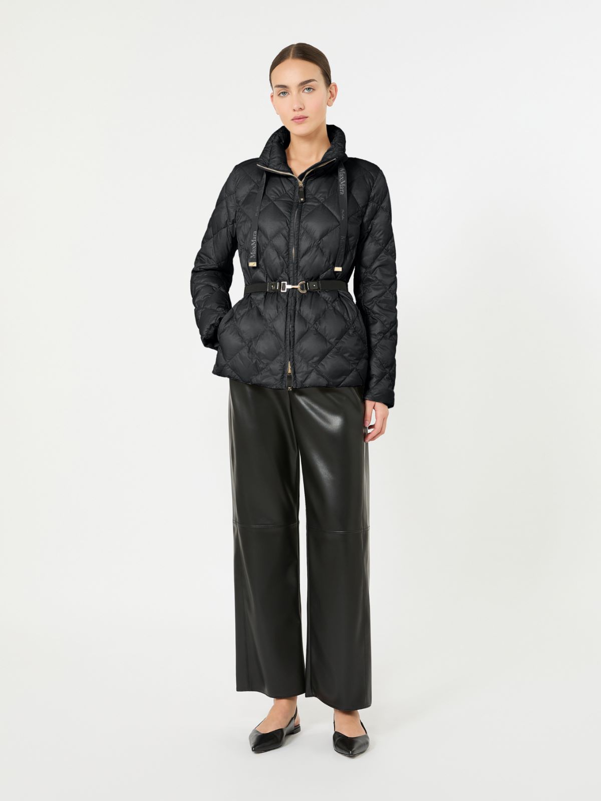 [더 큐브] 소프브 발수 패딩 - BLACK - Max Mara