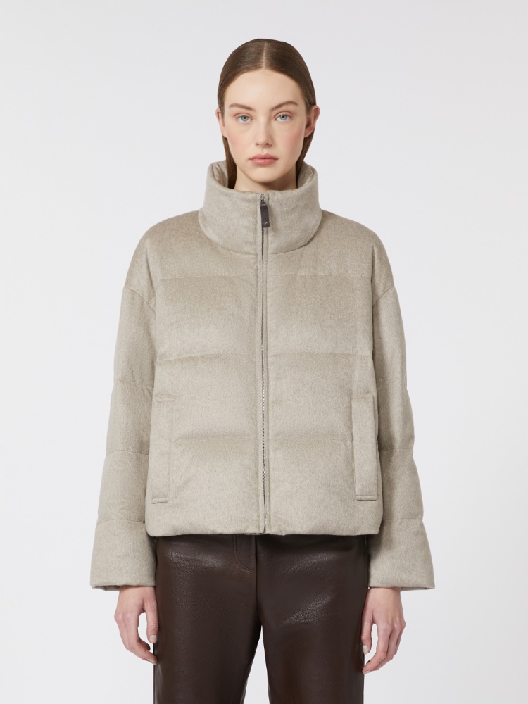 Water-repellent canvas and camel down jacket
