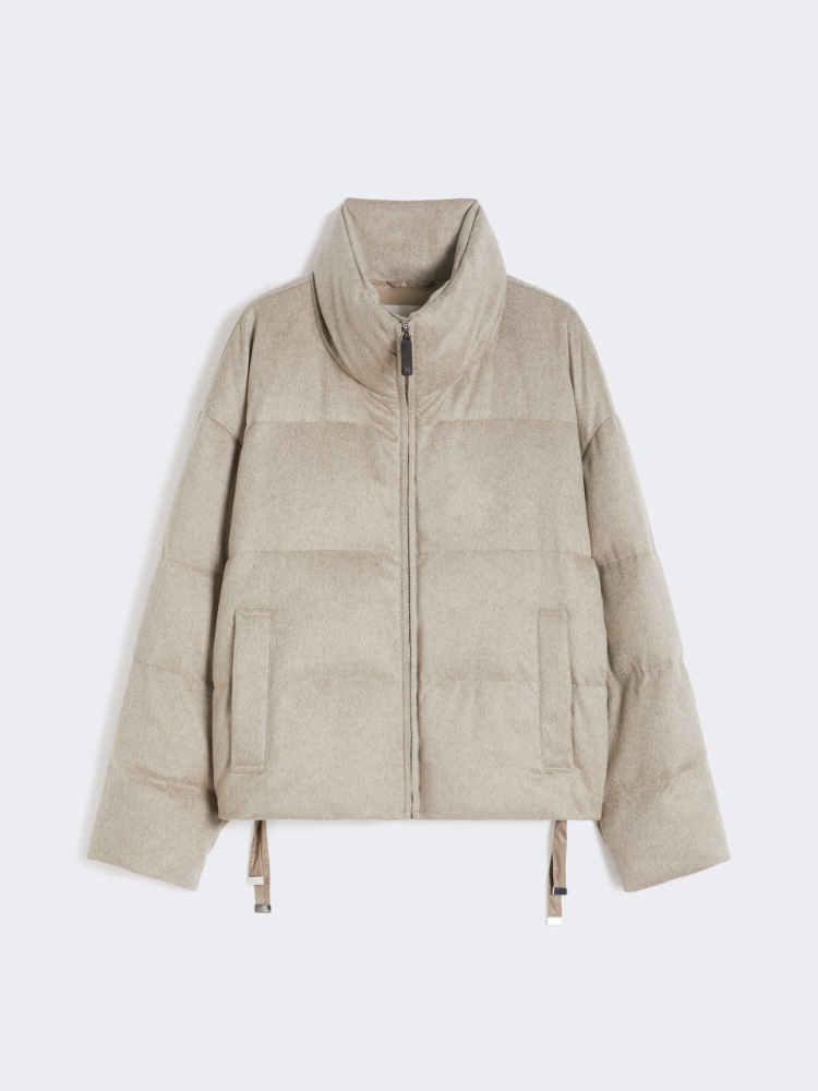 Water-repellent canvas and camel down jacket