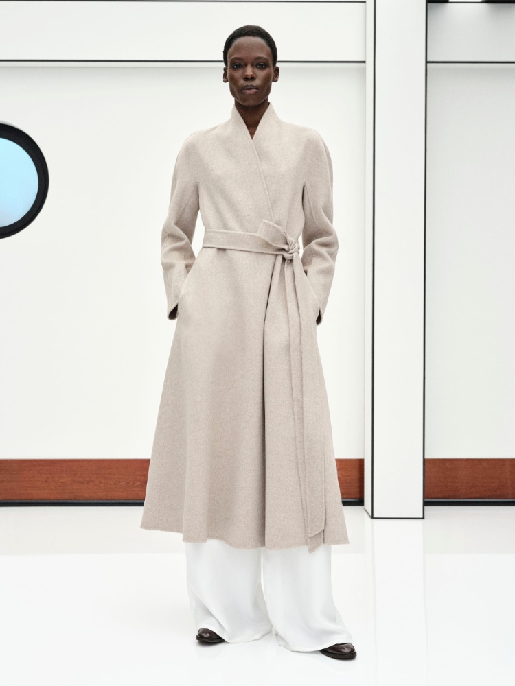 Cashmere Redingote coat + SAND - Max Mara