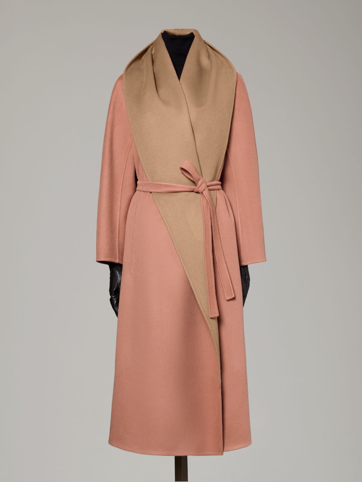 Dwustronny płaszcz foulard z drapanego kaszmiru - RÓŻOWY CIENIOWANY - Max Mara - 6