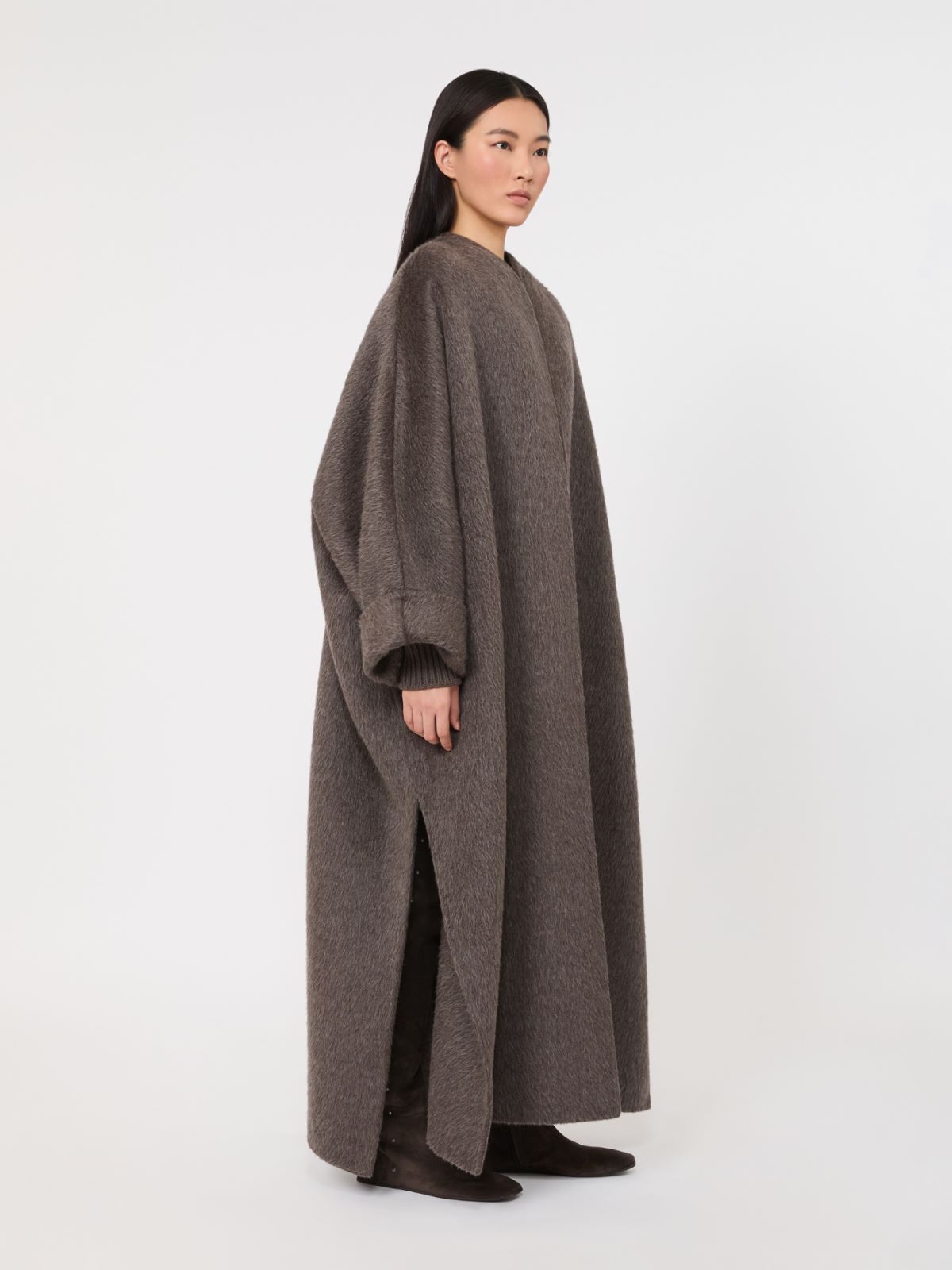 Płaszcz oversize z wełny wielbłądziej i moheru - BŁOTNY - Max Mara - 4