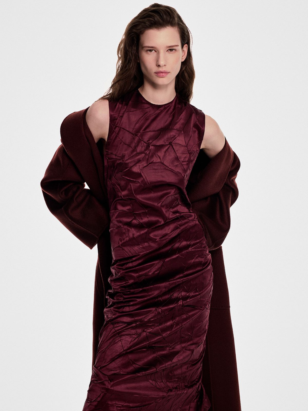 Satin princess-line dress - BORDEAUX