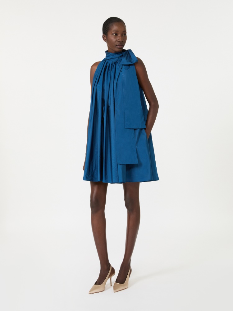 Kleid aus Satin mit Maxi-Schleife - BLAU - 1