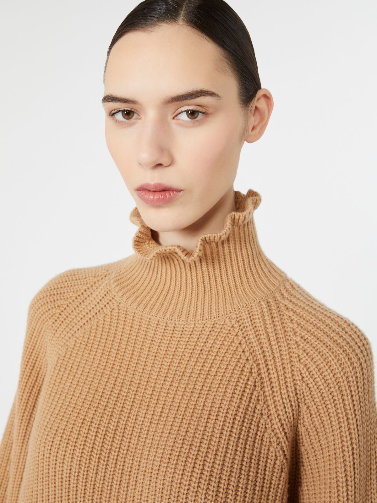 Relaxed-cut wool and cashmere sweater - CAMEL - Max Mara - 4