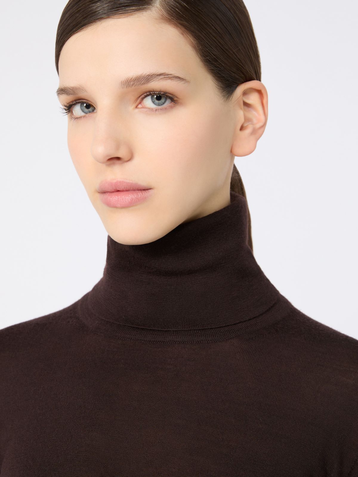 Wool yarn polo-neck sweater - CIEMNOBRĄZOWY - Max Mara - 4