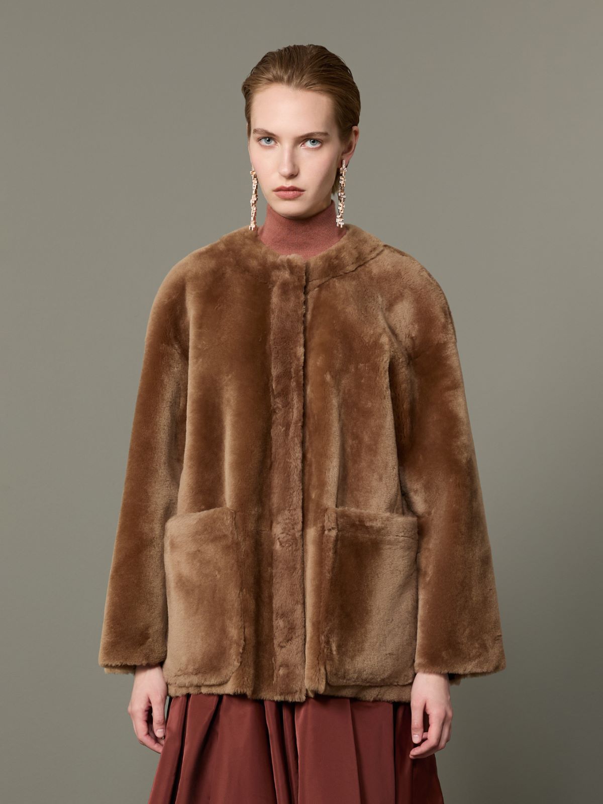 Dwustronna kurtka ze shearlingu - WIELBŁĄDZI - Max Mara - 2
