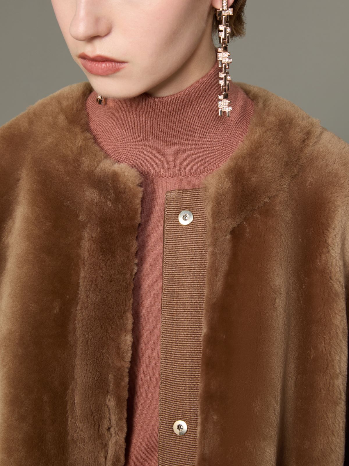 Dwustronna kurtka ze shearlingu - WIELBŁĄDZI - Max Mara - 4