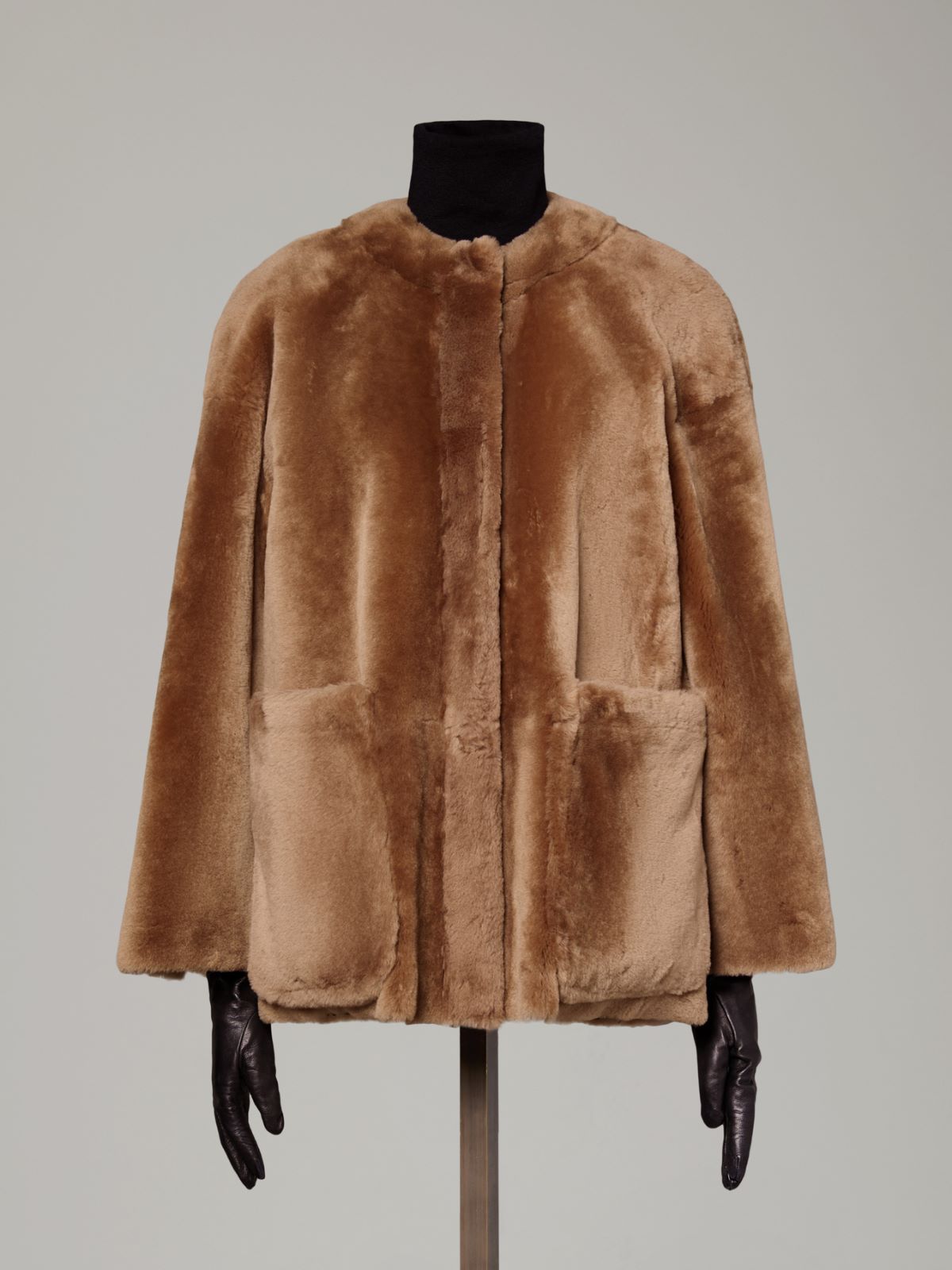 Dwustronna kurtka ze shearlingu - WIELBŁĄDZI - Max Mara - 6