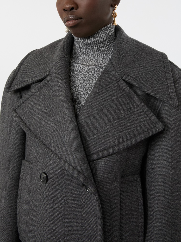 Pure wool pea coat - BLACK