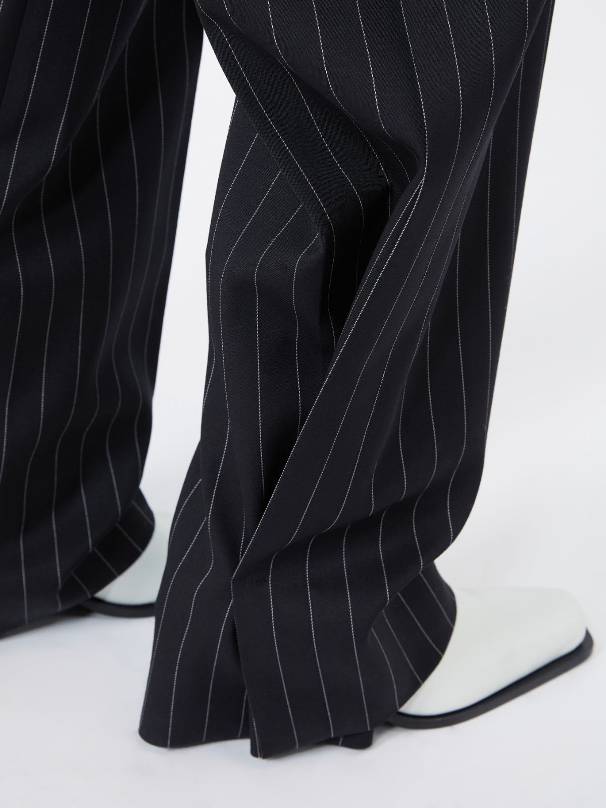 Pleated stretch wool trousers - BLACK - Max Mara - 4