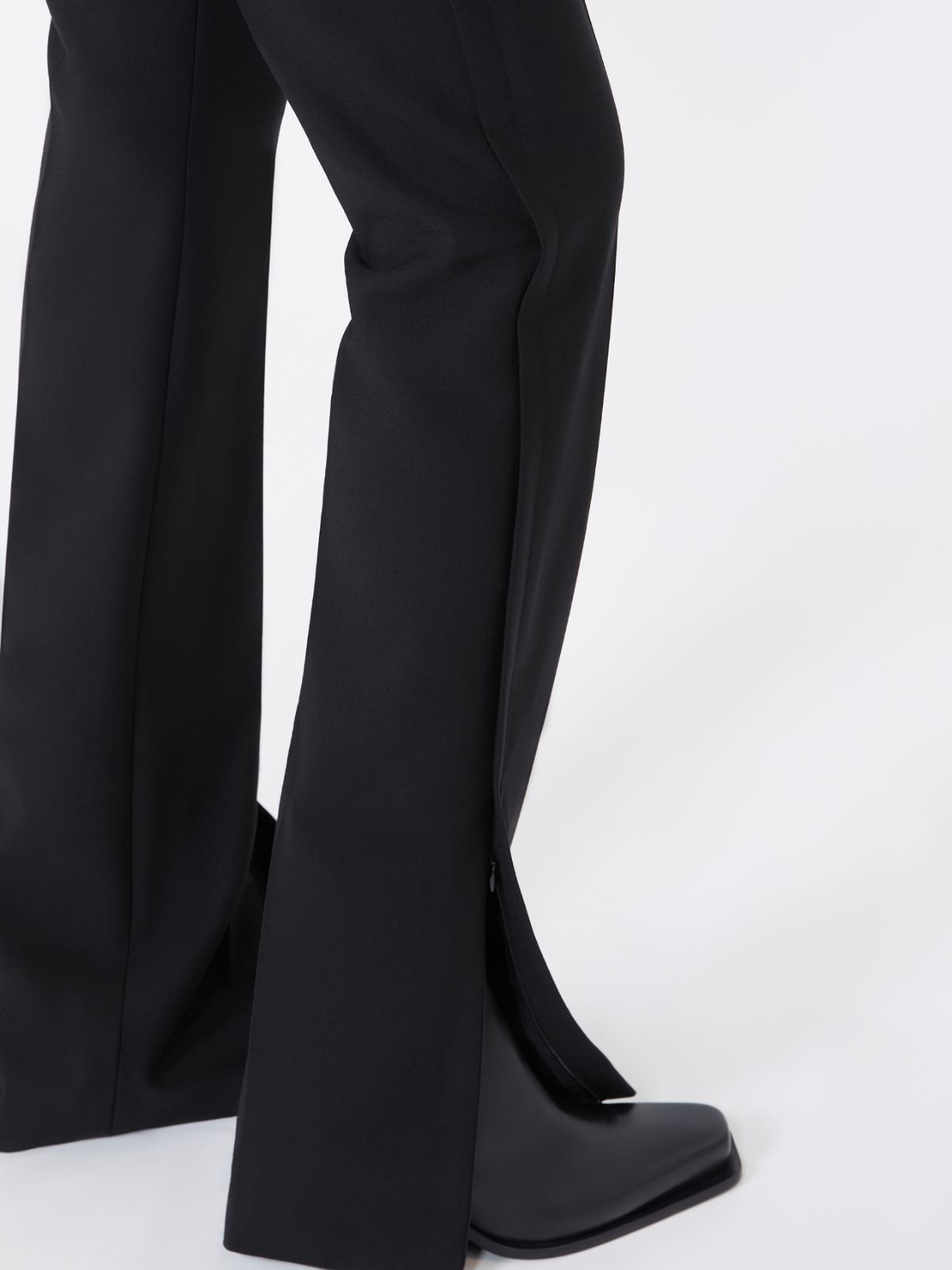 Pantalon slim évasé en double laine technique - NOIR - Max Mara - 4