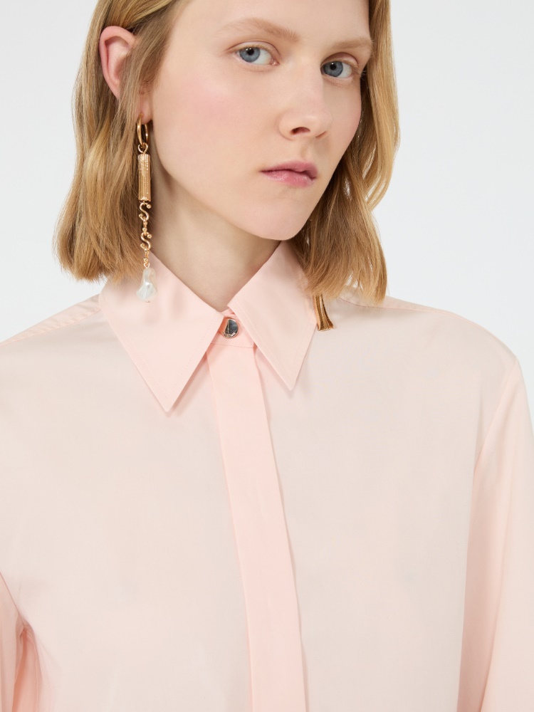Bluse mit schmalem Schnitt aus Popeline - PUDER - 5