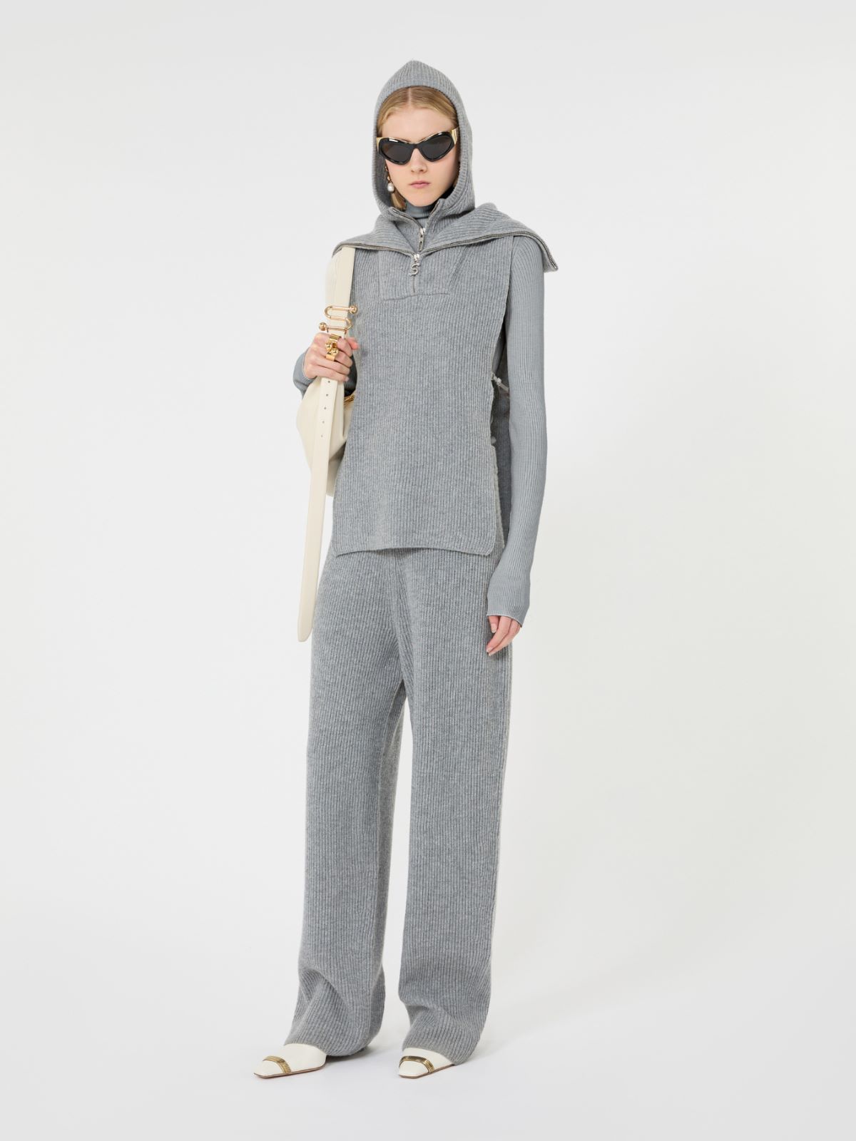 Wool and cashmere hooded gilet insert - MEDIUM GREY