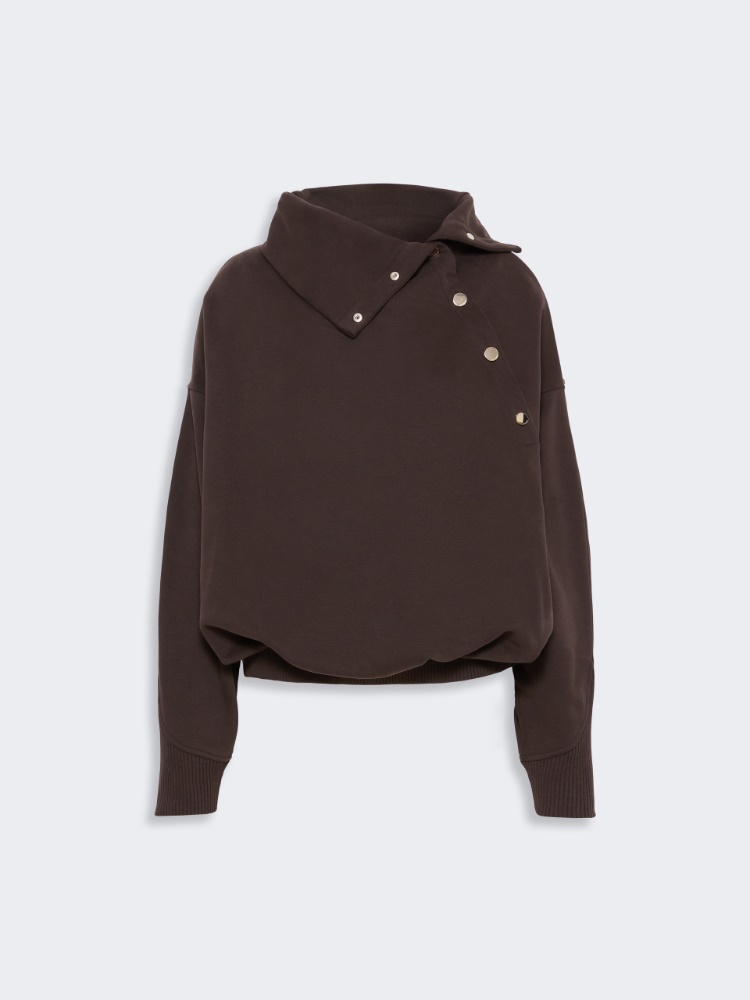 Oversized sweatshirt with an asymmetric fastening - CHOCOLATE