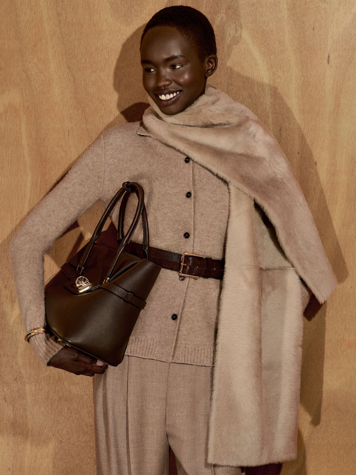 Smooth leather handbag + DARK BROWN - Max Mara