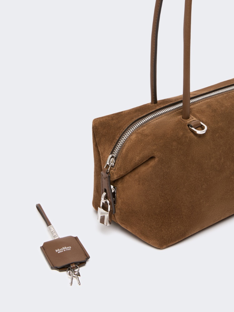Horizontal Boston bag in split leather - COCOA - 4
