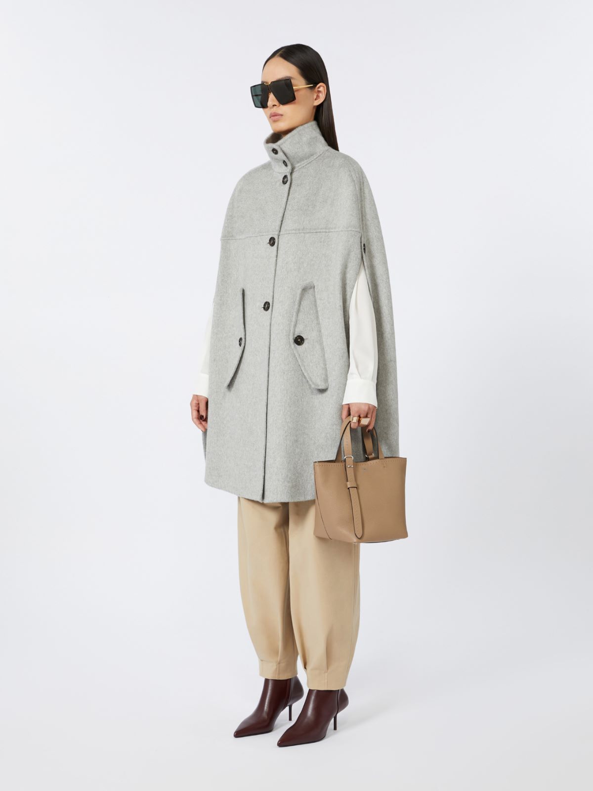 Bolso Archetipo extrapequeño de piel - FANGO