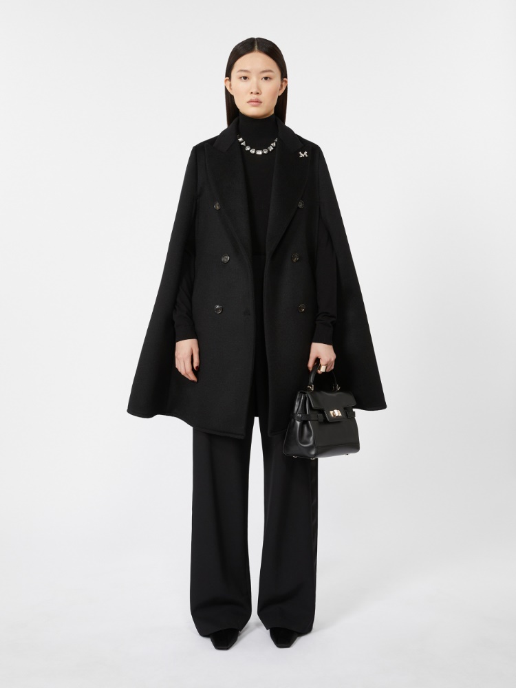 Smooth leather handbag - BLACK