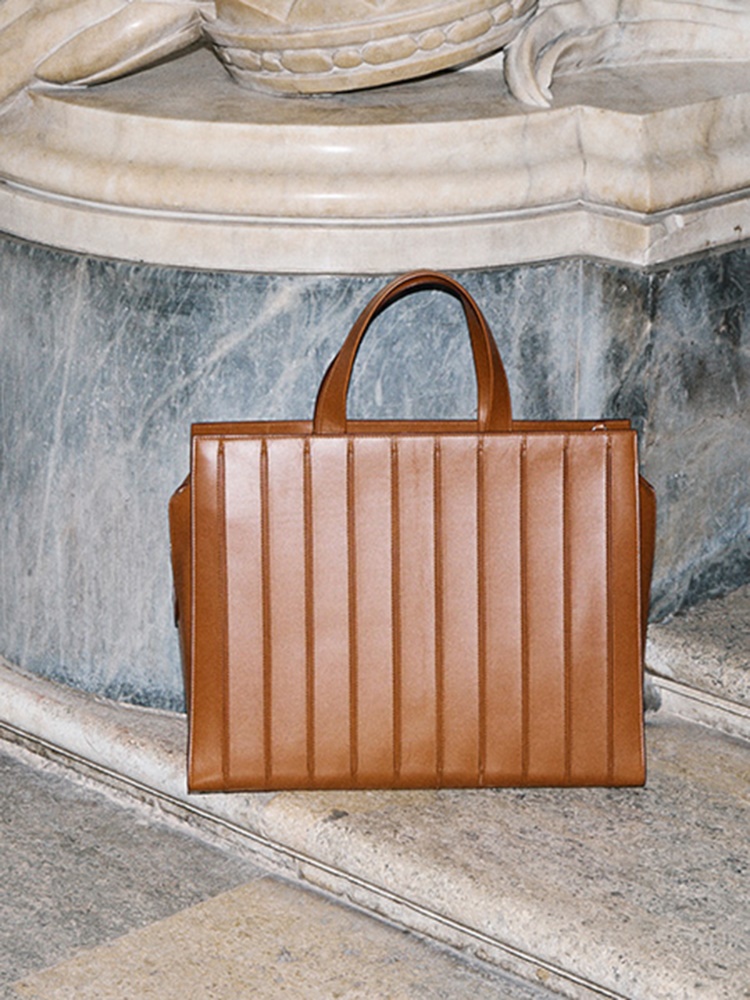 Max Mara Whitney Bag 10 - Extra Large + AMBER BROWN - Max Mara