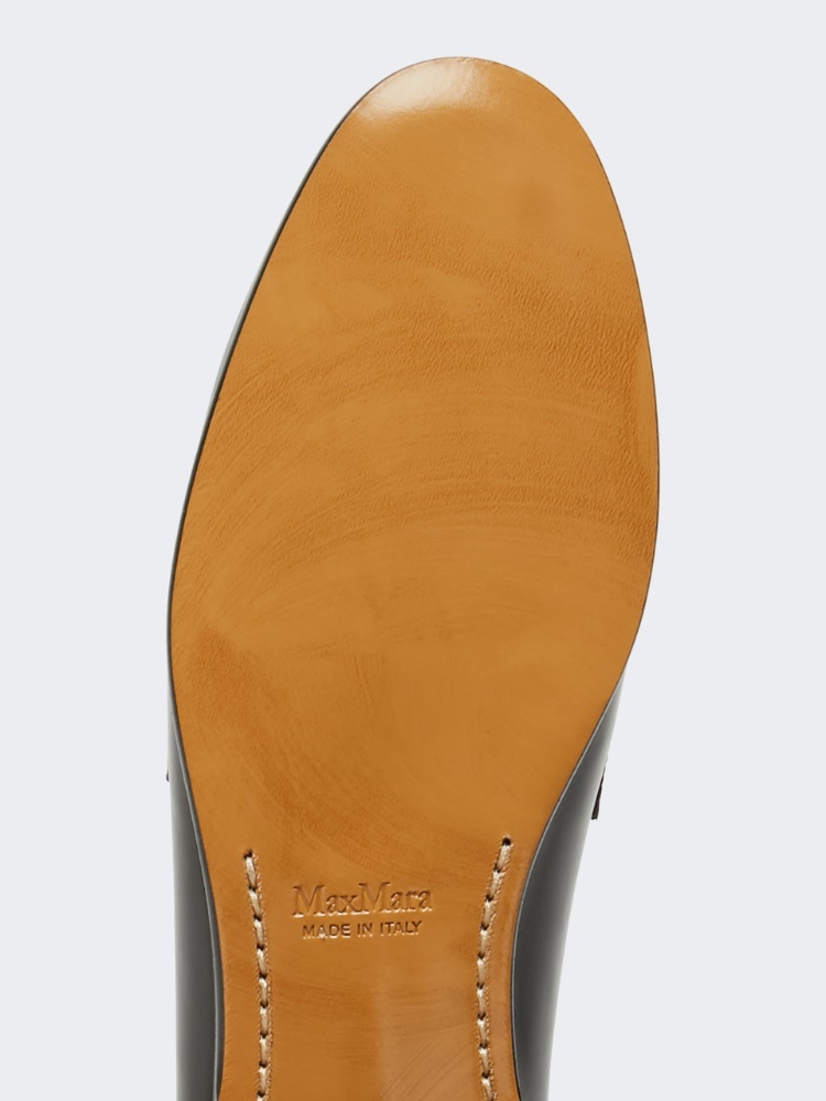 Semi-glossy leather moccasins - BLACK - 4