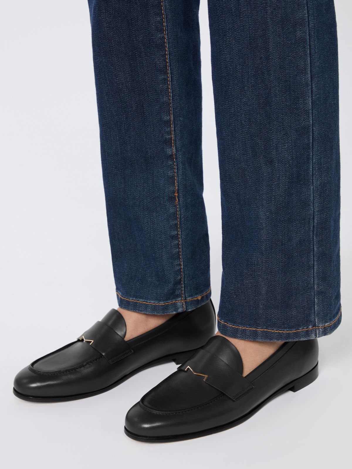 Semi-glossy leather moccasins - BLACK