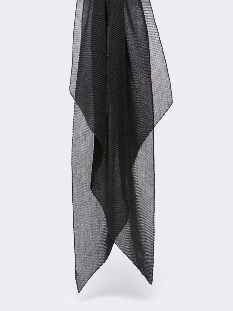 Pleated cashmere and silk stole