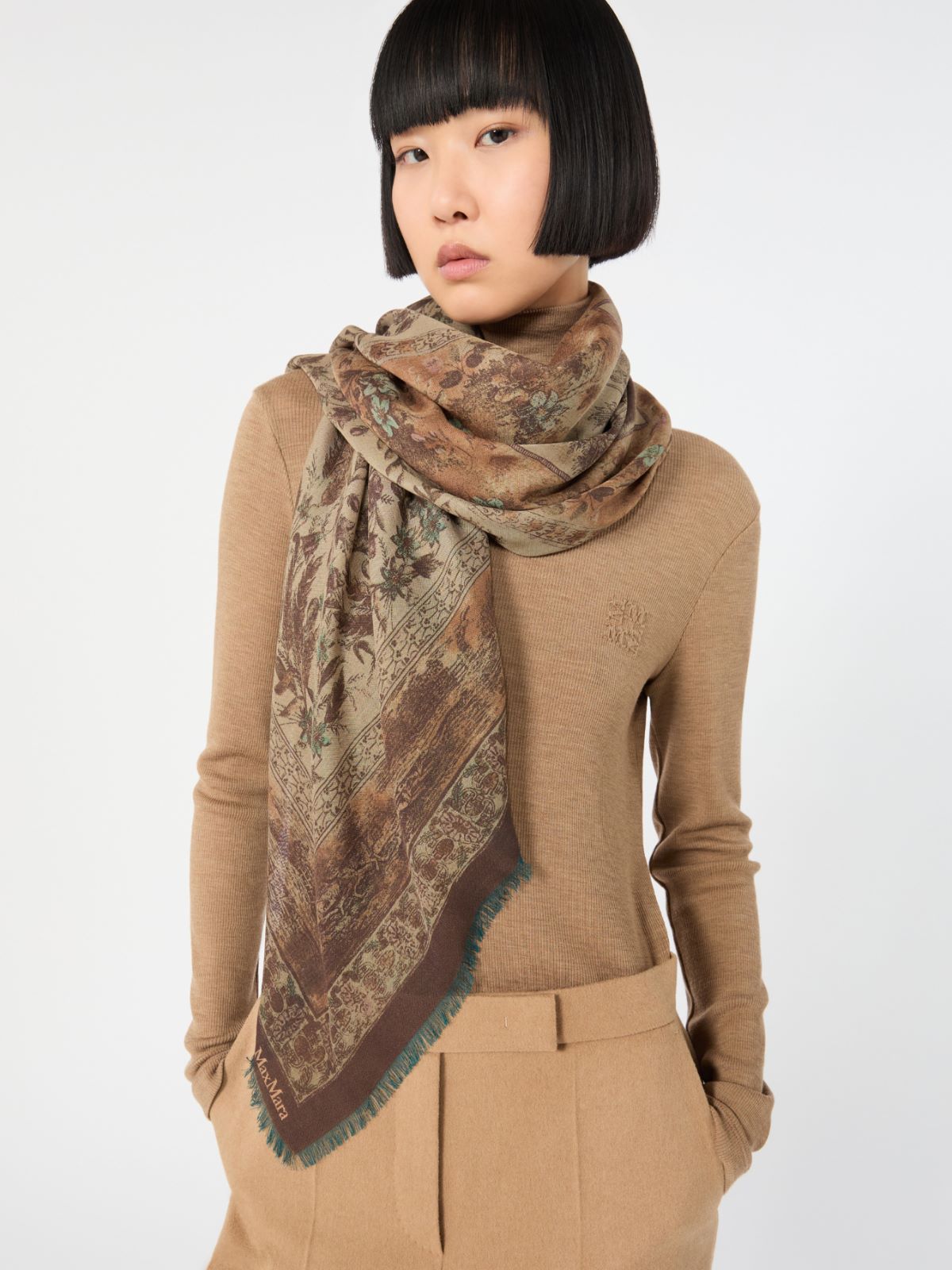 Wool and silk shawl - PALE YELLOW