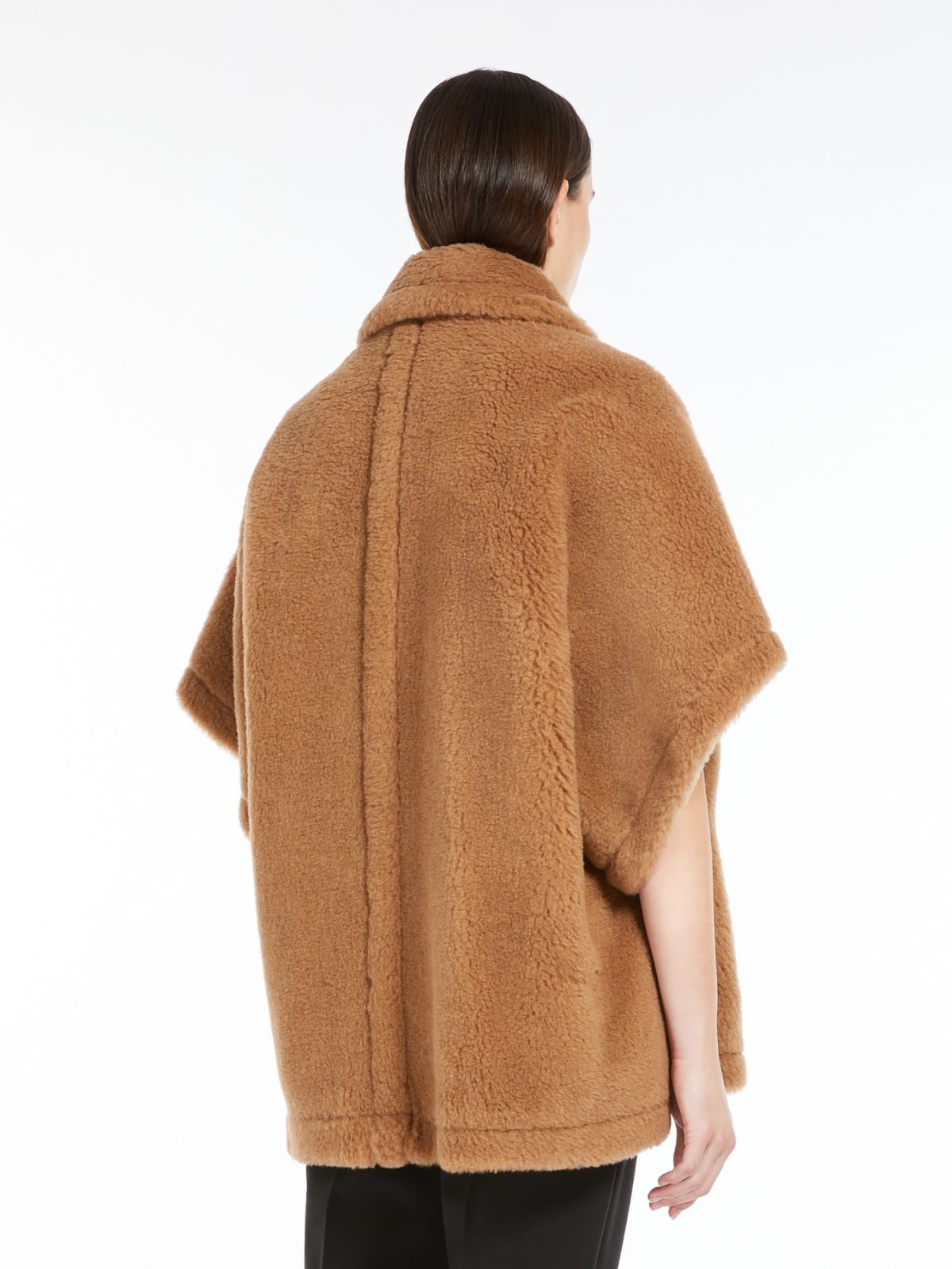 Teddy fabric cape - CAMEL - 3