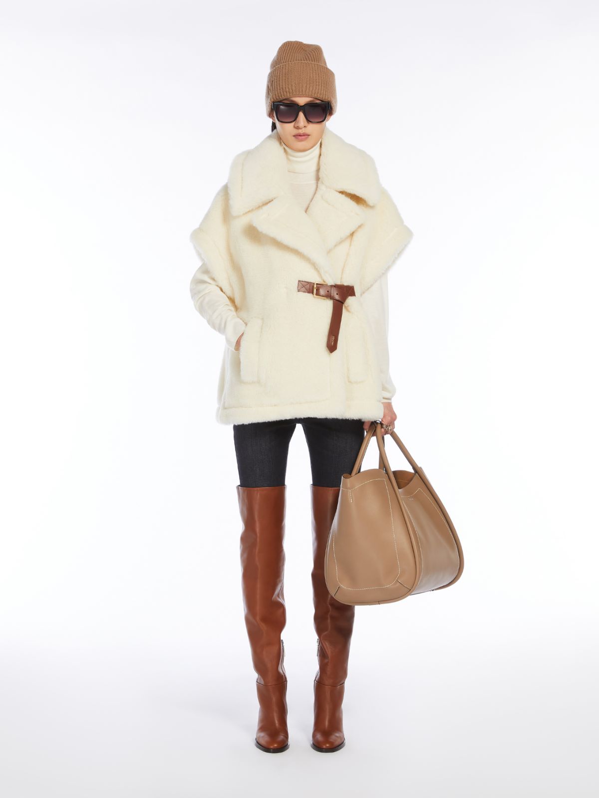 Cape in alpaca and wool Teddy fabric - OPTICAL WHITE