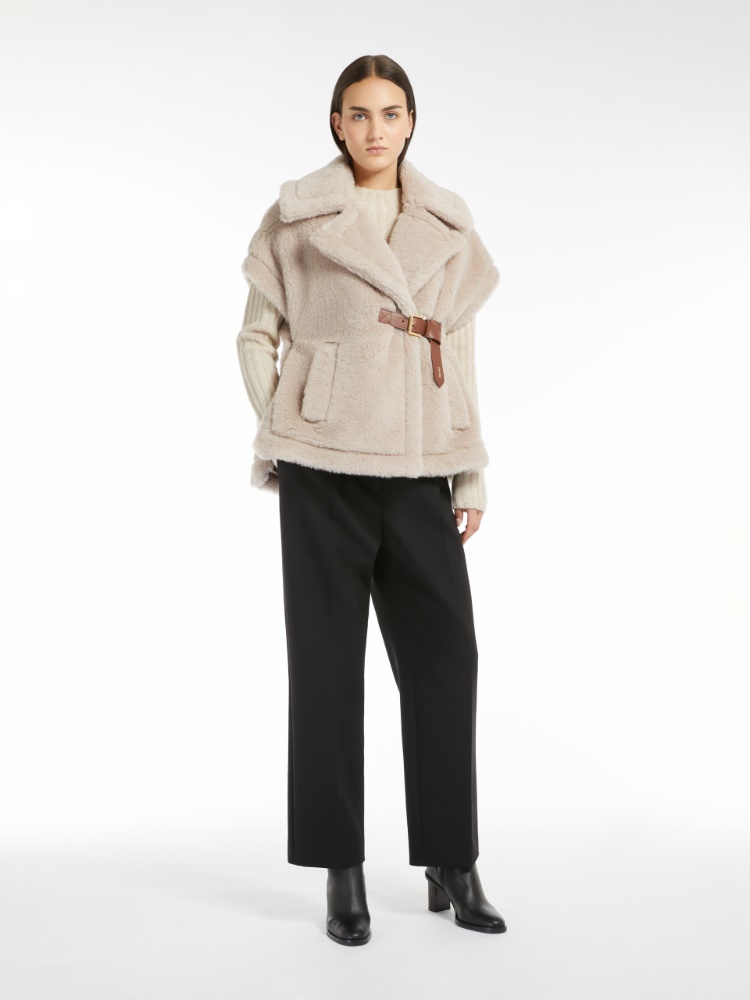 Cape in alpaca and wool Teddy fabric - BEIGE