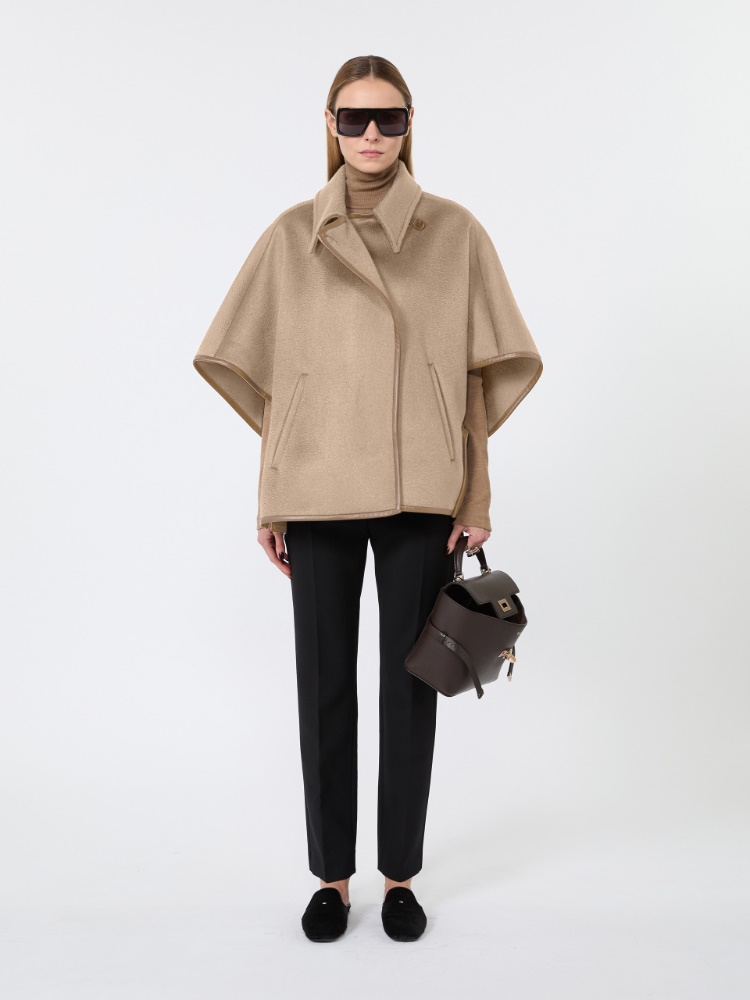 Long cropped cape in cashmere drap - BEIGE
