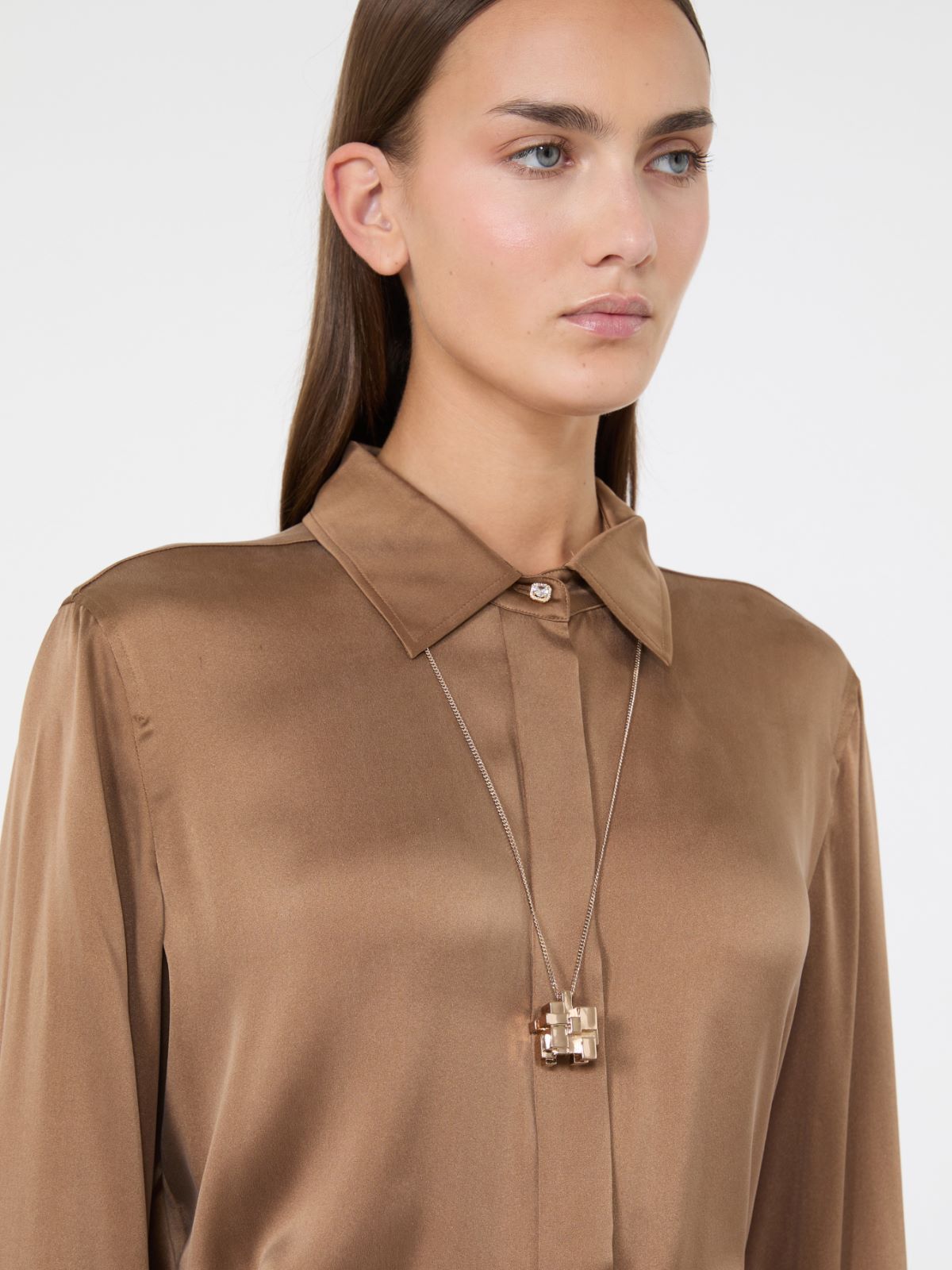 Halskette mit Anhänger aus Metall + BRONZE - Max Mara