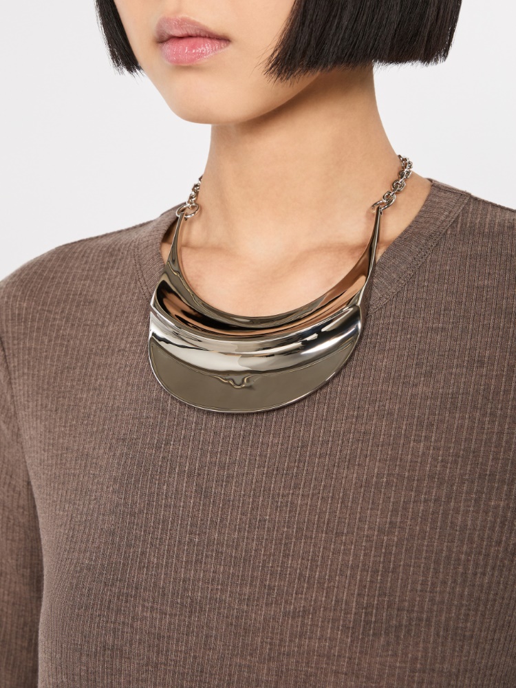 Metallic necklace with large pendant - SILVER - 4