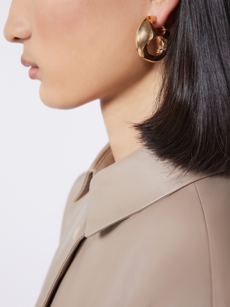 Bold metallic earrings - BRONZE