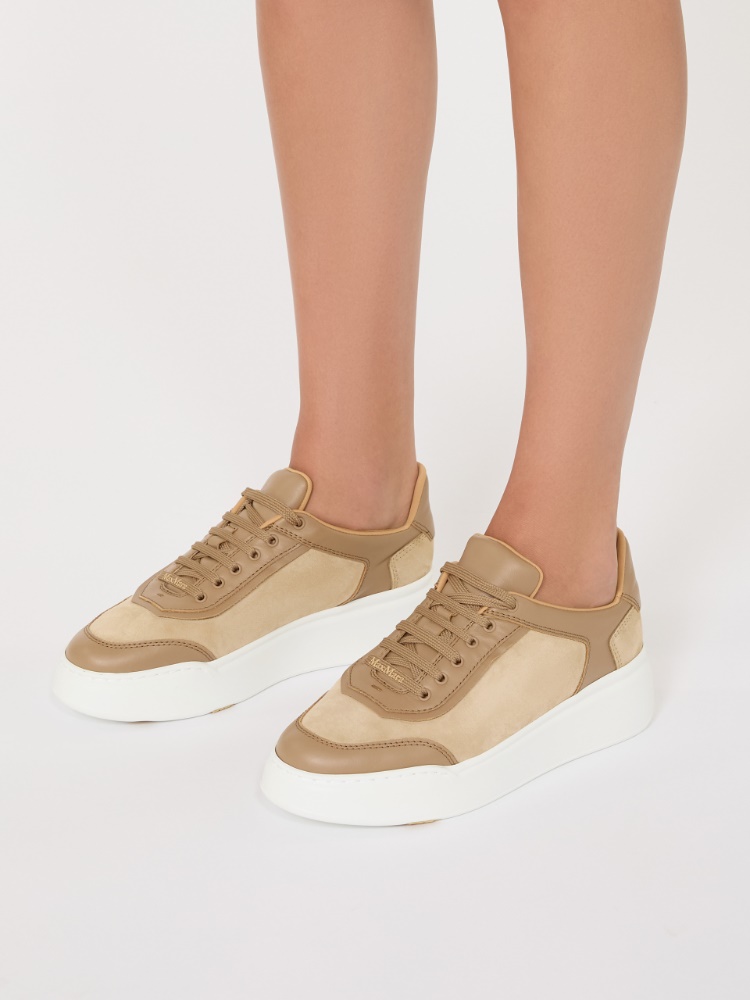 Sneakers urbaines en cuir suédé - POIL DE CHAMEAU