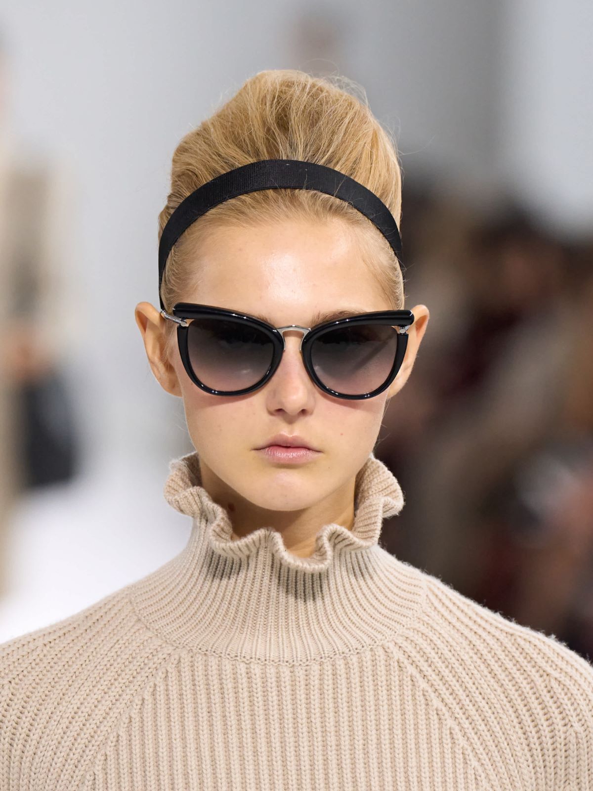 Brille aus Acetat in Schmetterlingsform - SCHWARZ - Max Mara