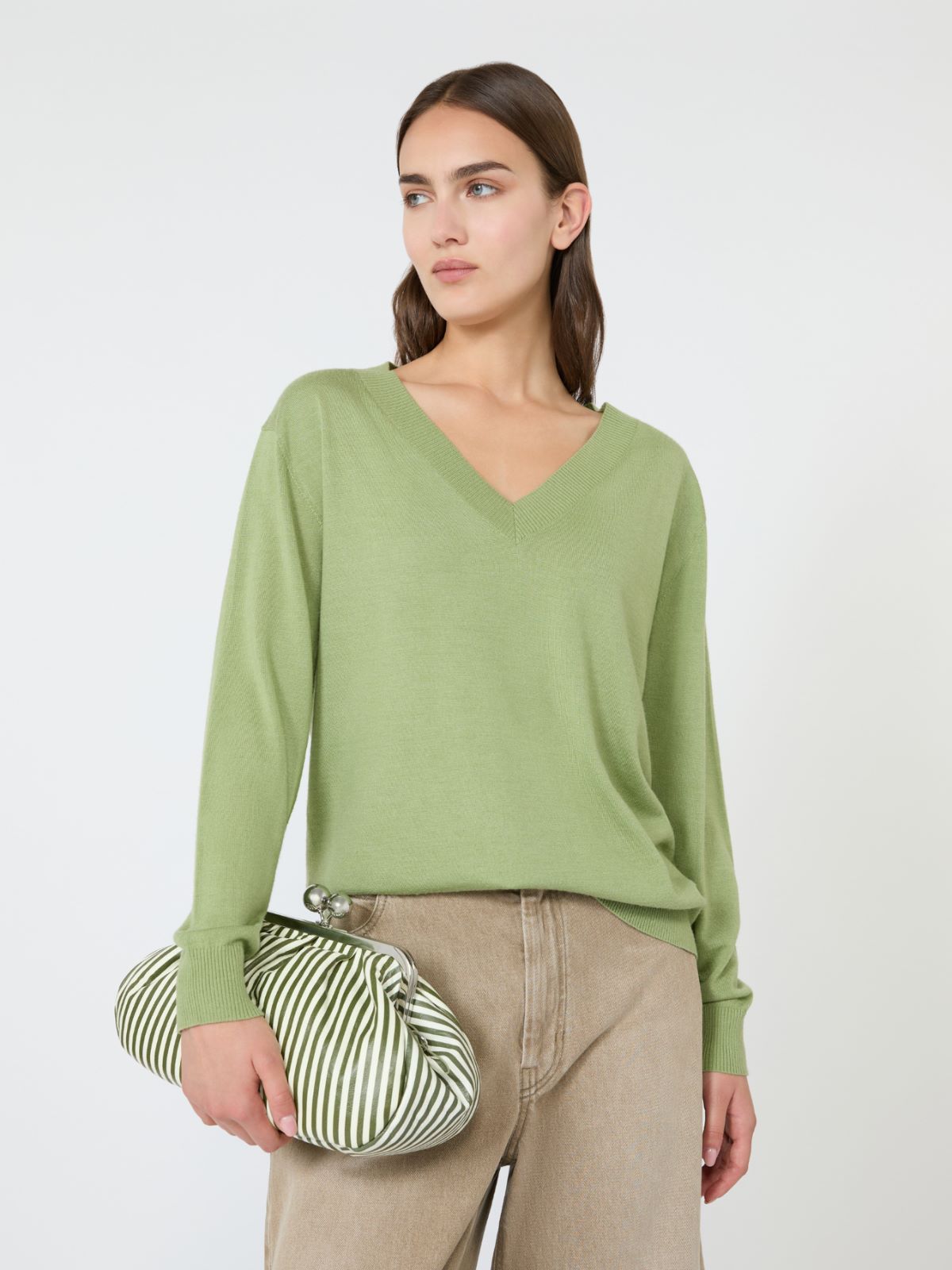 Wool, silk and cashmere V-neck sweater - GREEN - Max Mara - 4