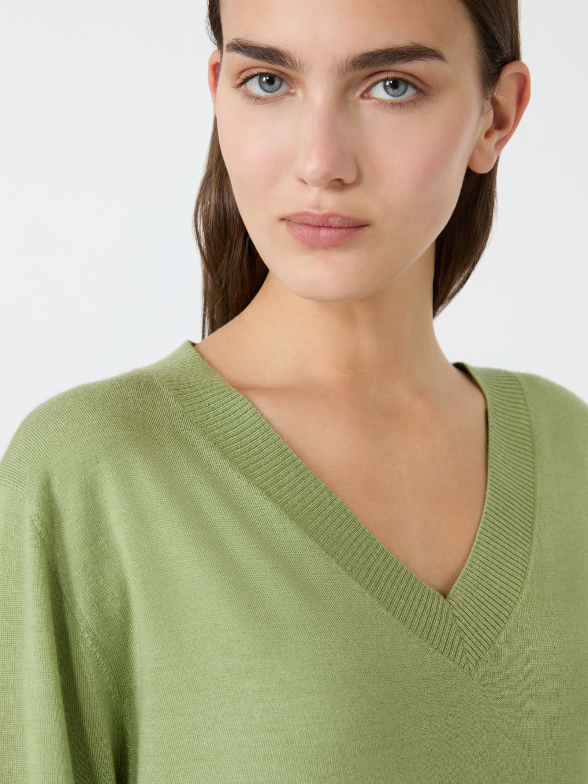 Wool, silk and cashmere V-neck sweater - GREEN - Max Mara - 5